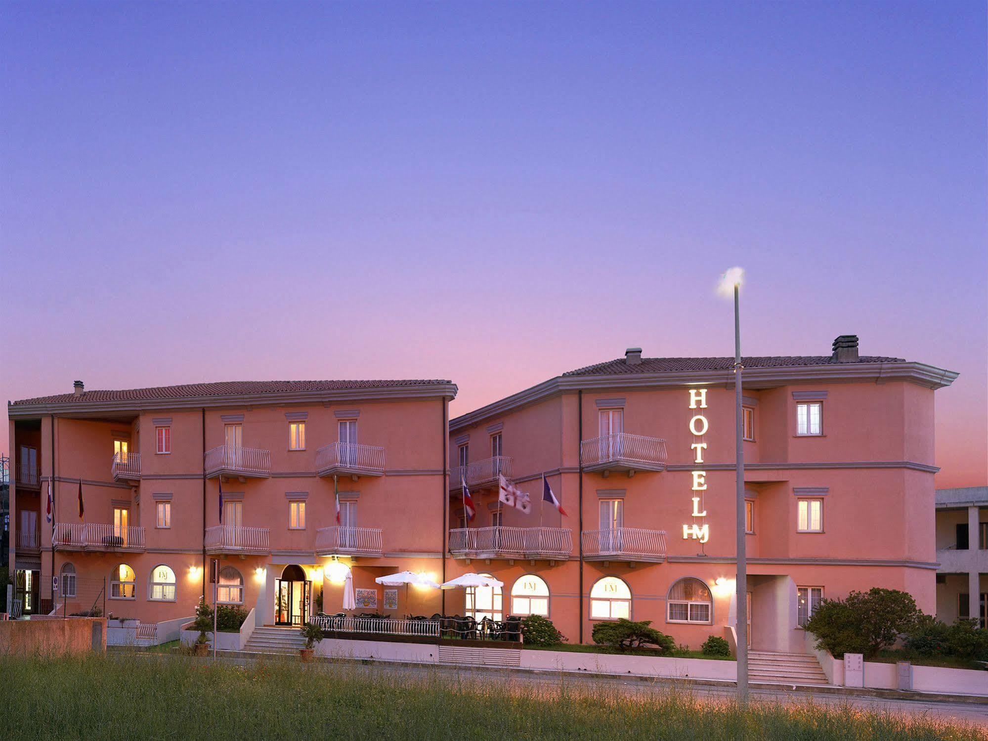 Hotel Majore Santa Teresa Gallura Exterior photo